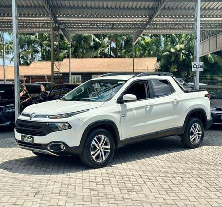 FIAT TORO 2.0 16V TURBO DIESEL FREEDOM 4WD AT9 FIAT TORO 2.0 16V TURBO DIESEL FREEDOM 4WD AT9